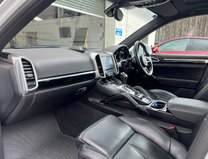 Porsche Cayenne 3.0 TD V6 Platinum Edition SUV 5dr Diesel TiptronicS 4WD Euro 6 (s/s) (262 17