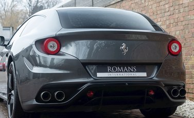 Ferrari FF 25