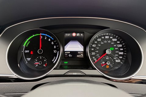 Volkswagen Passat GTE DSG - VAT Q - 1 OWNER - PLUG IN HYBRID - 3 IN STOCK 43