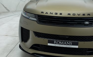 Land Rover Range Rover Sport P635 SV EDITION ONE CARBON BRONZE 37