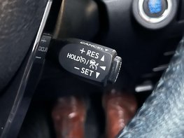 Toyota Hilux 2.8 HI-Luxury Invincible X D-4D 4WD Double Cab Auto 4WD 5dr 52