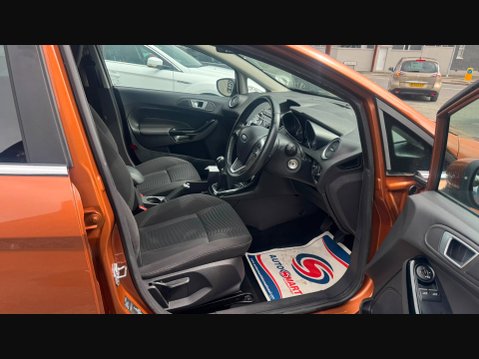 Ford Fiesta TITANIUM 9