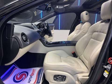 Jaguar XJ 3.0d V6 R-Sport Saloon 4dr Diesel Auto Euro 6 (s/s) (300 ps) 82