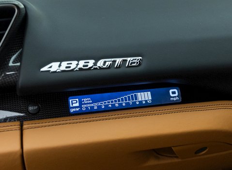 Ferrari 488 GTB 16