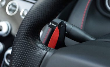 Aston Martin V12 Vantage S Roadster 20