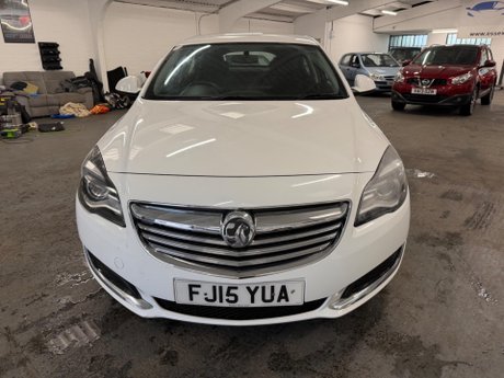 Vauxhall Insignia 2.0 CDTi ecoFLEX Design Euro 5 (s/s) 5dr 2