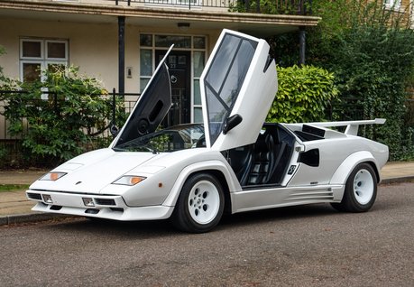 Lamborghini Countach 5000 QV