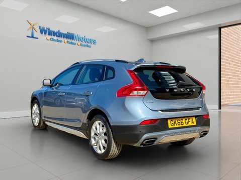 Volvo V40 1.5 T3 Pro Auto Euro 6 (s/s) 5dr 8