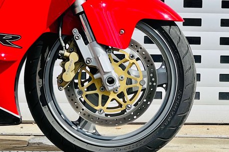 Kawasaki ZX ZX12-R 13