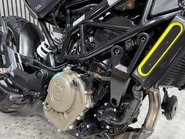 Husqvarna Svartpilen 125 2022 ONLY 6K MODERN CLASSIC FEEL 15BHP MOT OCTOBER 2027 37