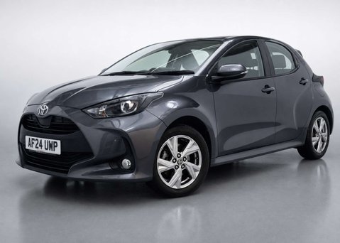 Toyota Yaris 1.5 Yaris Icon HEV CVT 5dr 8