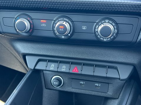 Audi A1 SPORTBACK TFSI TECHNIK 27