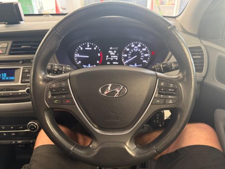 Hyundai i20 1.4 CRDi Premium SE Euro 6 5dr 29