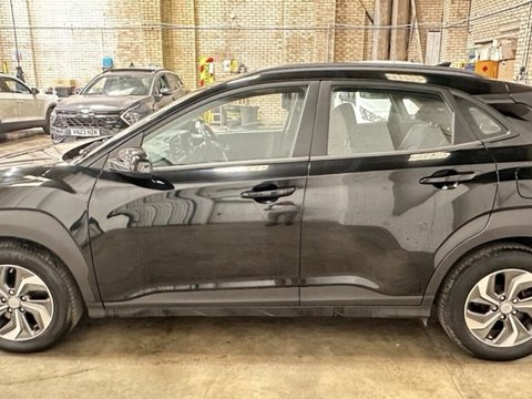 Hyundai KONA GDI SE CONNECT 9