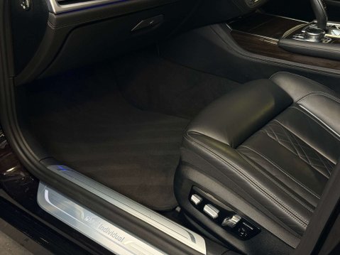 BMW 7 Series 3.0 740ld xDrive Exclusive Auto 4WD 4dr 44