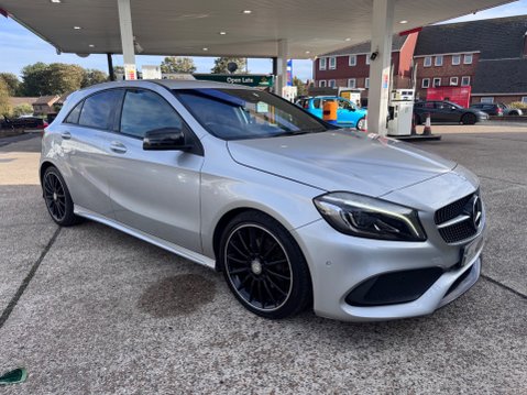 Mercedes-Benz A Class A 200 D AMG LINE PREMIUM 6
