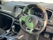 Renault Megane ICONIC E-TECH 21