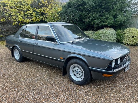 BMW 5 Series E28 518i Saloon 19