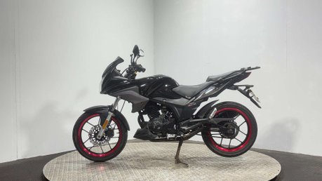 Lexmoto ZSX 2016 8K RUNNING SPORTS BIKE PROJECT BIKE SPARES OR REPAIR 125CC 4
