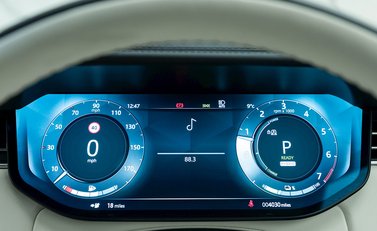 Land Rover Range Rover P440e Autobiography LWB PHEV 18