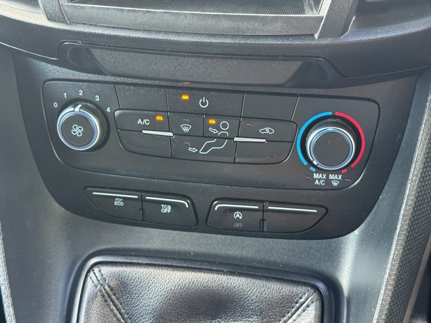 Ford Transit Connect LWB L2H1 Low Roof Leader Air Con EURO 6 27