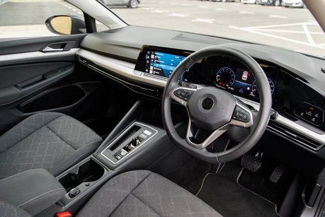 Volkswagen Golf LIFE ETSI DSG