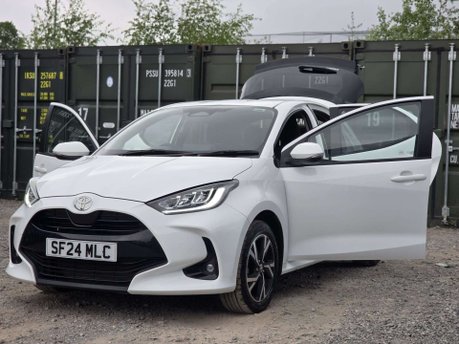 Toyota Yaris 1.5 VVT-h Design Hatchback 5dr Petrol Hybrid E-CVT Euro 6 (s/s) (116 ps) 8