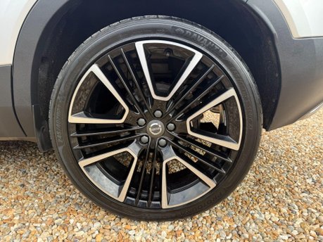 Volvo XC40 2.0 D4 Inscription Auto AWD Euro 6 (s/s) 5dr 11