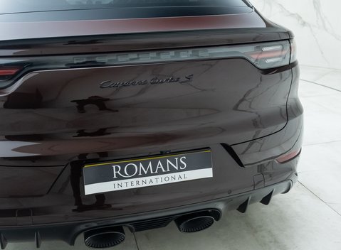 Porsche Cayenne TURBO S E-Hybrid Coupe 28