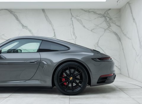 Porsche 911 Carrera S (992) 29
