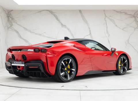 Ferrari SF90 Stradale 21