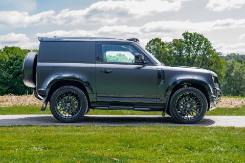 Land Rover Defender D350 X-Dynamic HSE Hardtop 3