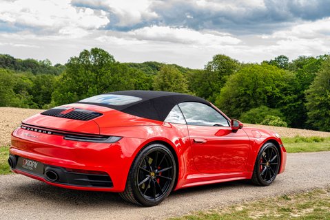 Porsche 911 Carrera S PDK 26