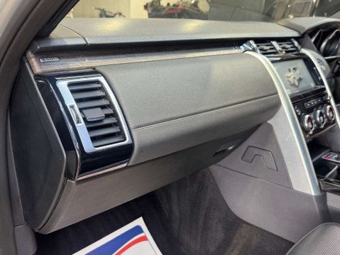 Land Rover Discovery 3.0 Discovery HSE TD6 Auto 4WD 5dr 120