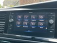 Volkswagen Caravelle 2.0 TDI Executive MPV 5dr Diesel DSG Euro 6 (s/s) (150 ps) 44