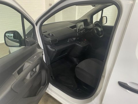 Peugeot Partner PROFESSIONAL PREMIUM PLUS L1 11