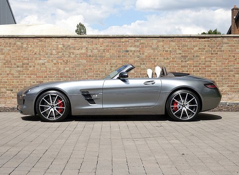 Mercedes-Benz SLS AMG GT Roadster 23