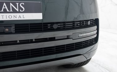 Land Rover Range Rover P550e AUTOBIOGRAPHY 40