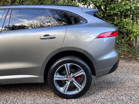 Jaguar F-Pace 3.0 D300 V6 S Auto AWD Euro 6 (s/s) 5dr 62