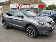 Nissan Qashqai TEKNA DIG-T 1