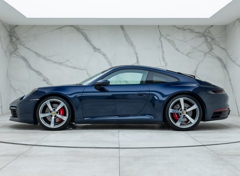 Porsche 911 Carrera S (992) 2