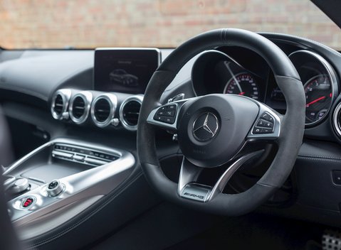 Mercedes-Benz Amg GT GT S 11