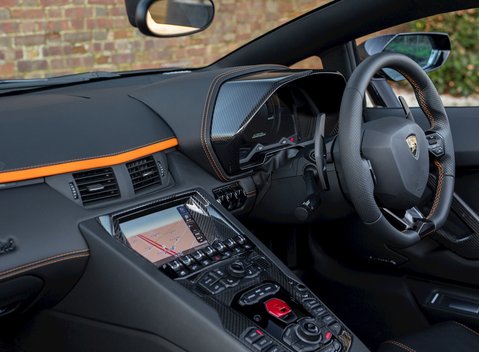 Lamborghini Aventador S LP740-4 Roadster 19