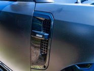 Land Rover Defender D300 HSE HardTop 17