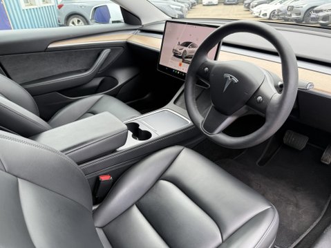 Tesla Model 3 (Dual Motor) Long Range Saloon 4dr Electric Auto 4WDE (346 ps) 3
