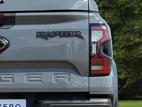 Ford Ranger RAPTOR 3.0 ECOBOOST 17