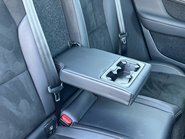 Volvo XC40 RECHARGE T5 R-DESIGN 38