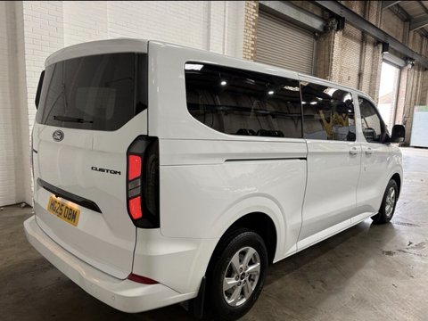 Ford Transit Custom 340 LIMITED ECOBOOST KOMBI 6