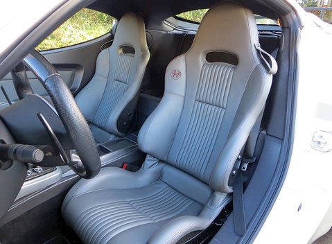 Alfa Romeo 8C Competizione 3