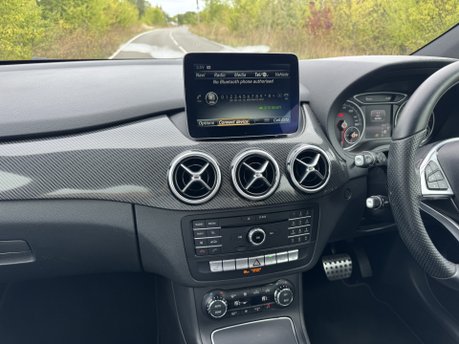 Mercedes-Benz B Class B 200D AMG Line Executive Auto Diesel PARKTRONIC/CAMERA/SAT NAV 13